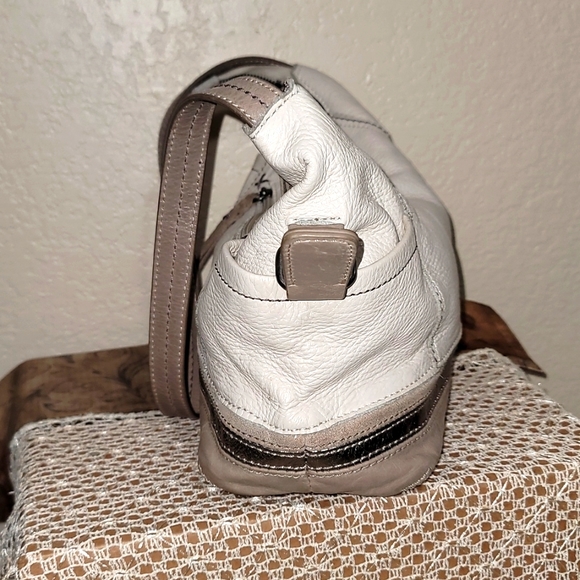 The Sak BOHO Small Purse Shoulder Hand Bag 100% LEATHER Ivory Taupe - Picture 6 of 11